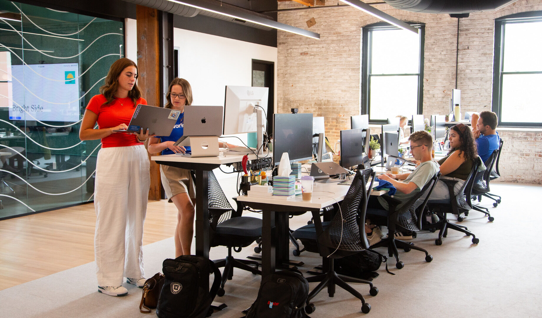 8 hacks for more productive meetings
